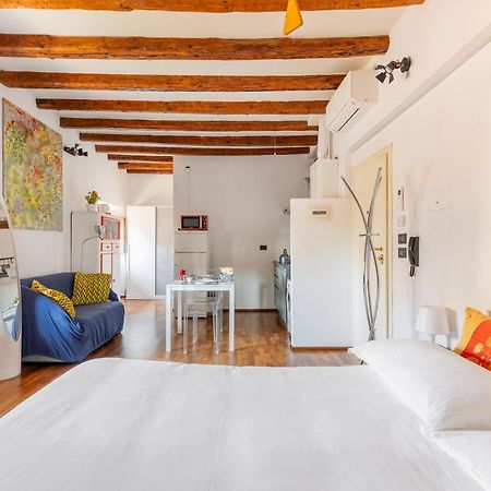 Monolocale Sui Tetti Di Bologna - Via Indipendenza Apartamento Exterior foto