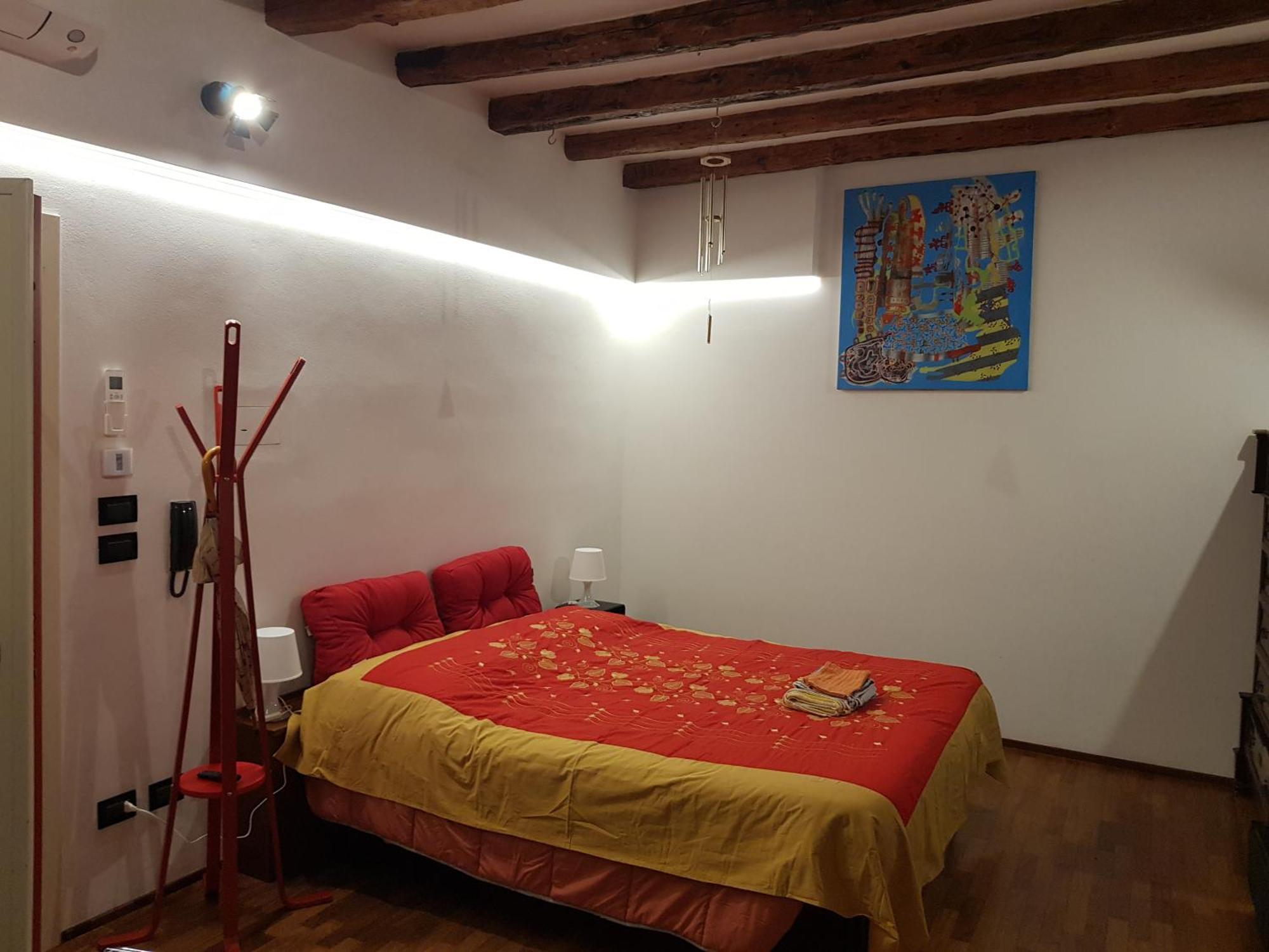 Monolocale Sui Tetti Di Bologna - Via Indipendenza Apartamento Exterior foto
