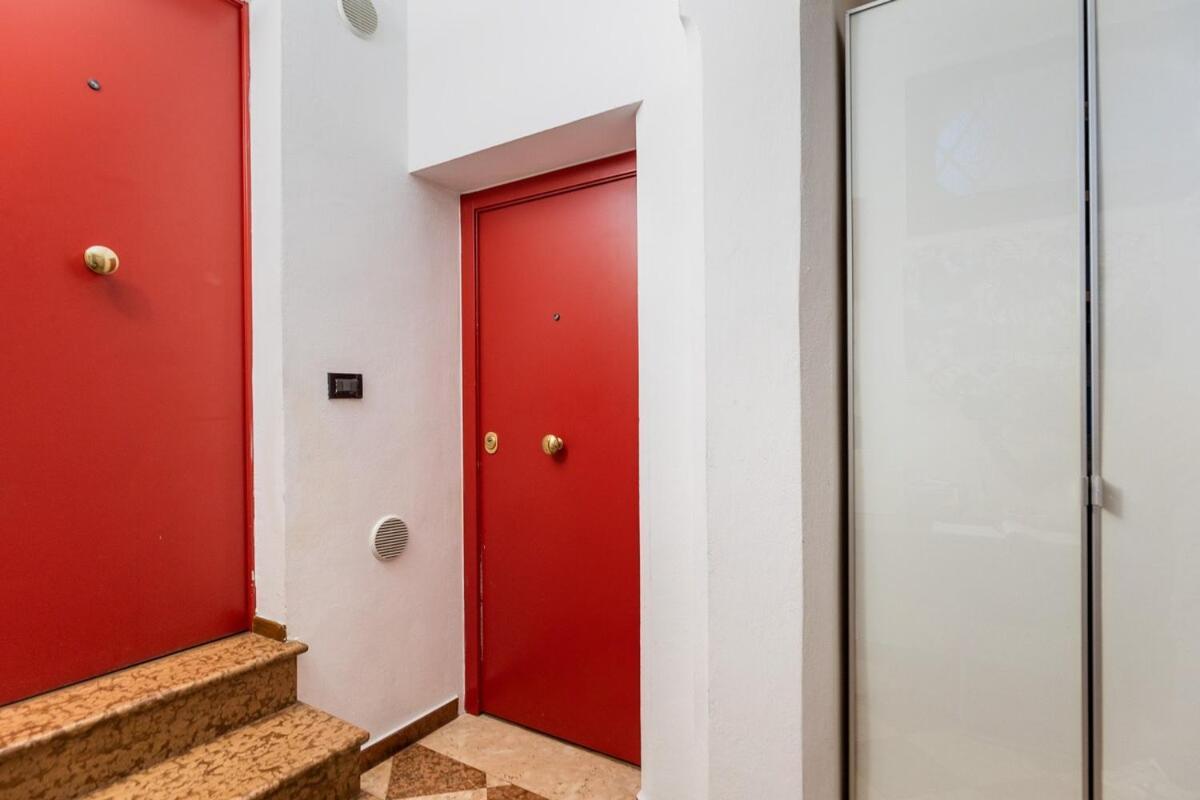 Monolocale Sui Tetti Di Bologna - Via Indipendenza Apartamento Exterior foto