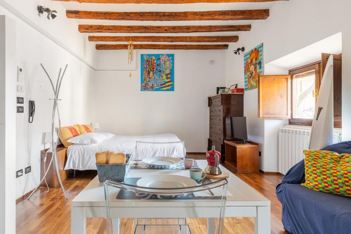 Monolocale Sui Tetti Di Bologna - Via Indipendenza Apartamento Exterior foto