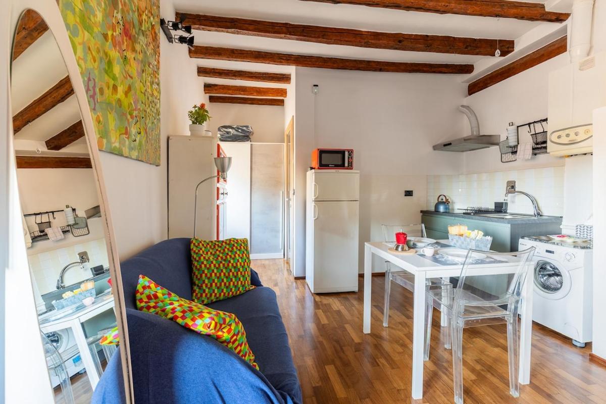 Monolocale Sui Tetti Di Bologna - Via Indipendenza Apartamento Exterior foto